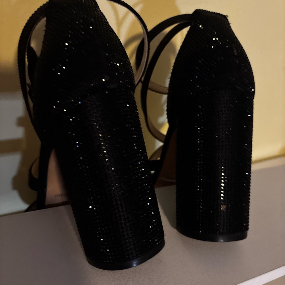 ANTONIO MELANI Black Strappy Block Heel Sandals - Picture 9 of 9
